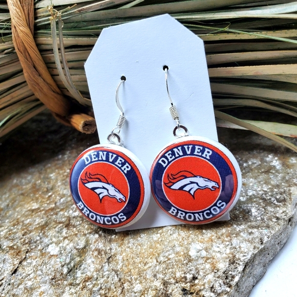 Denver Broncos Earrings NFL Football Miles Elway Thunder Souvenir Fashion NWT - Picture 1 of 3
